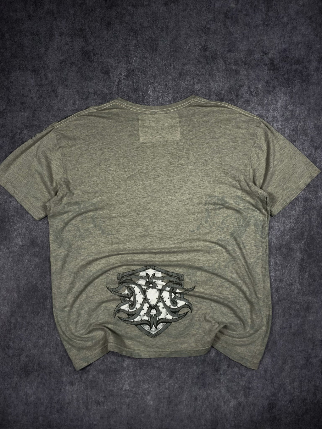 (RARE) 2000s XTREME COUTURE SHIRT (XL)