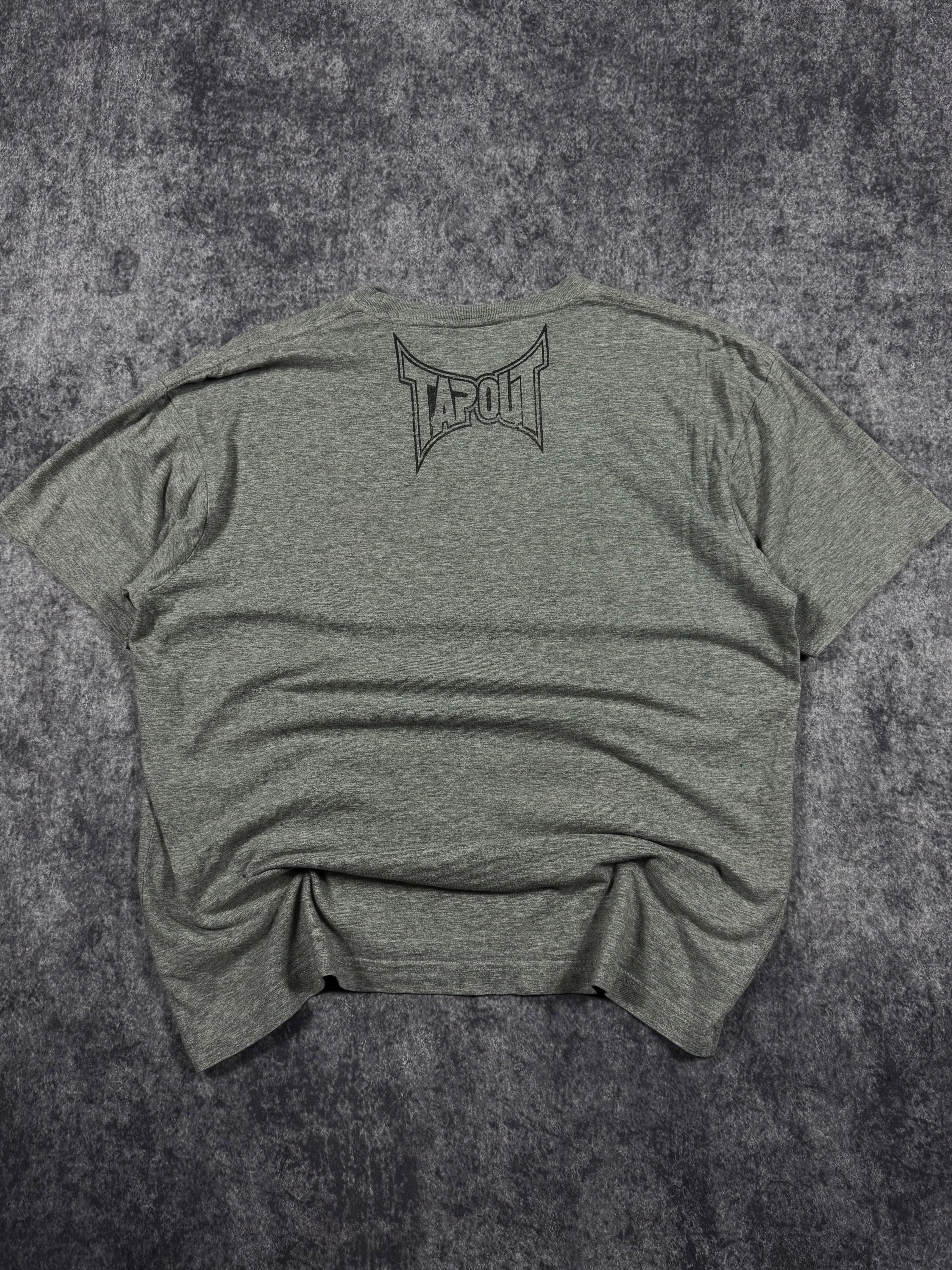 2000s tapout shirt (L)