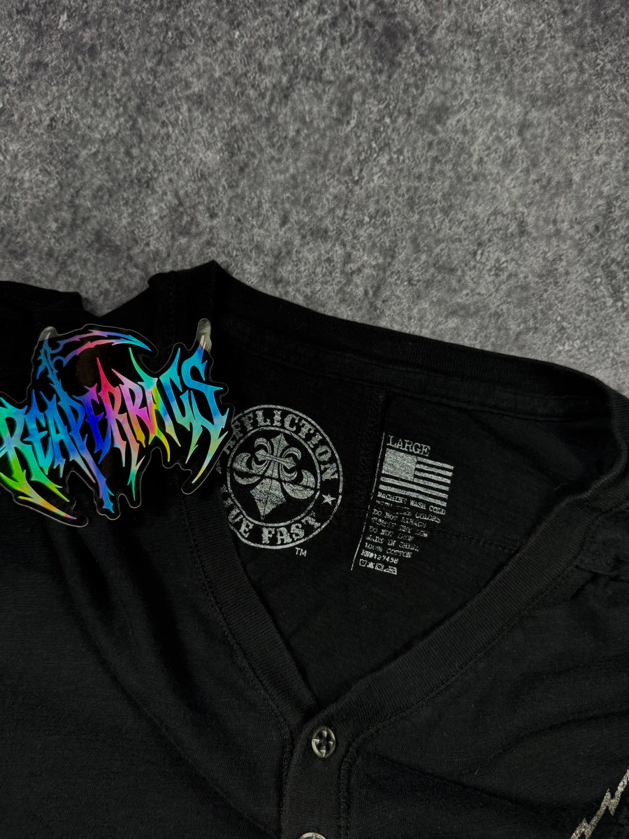 2000s affliction shirt (M)