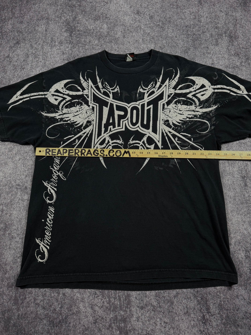 (rare) 2000s tapout shirt (XL)