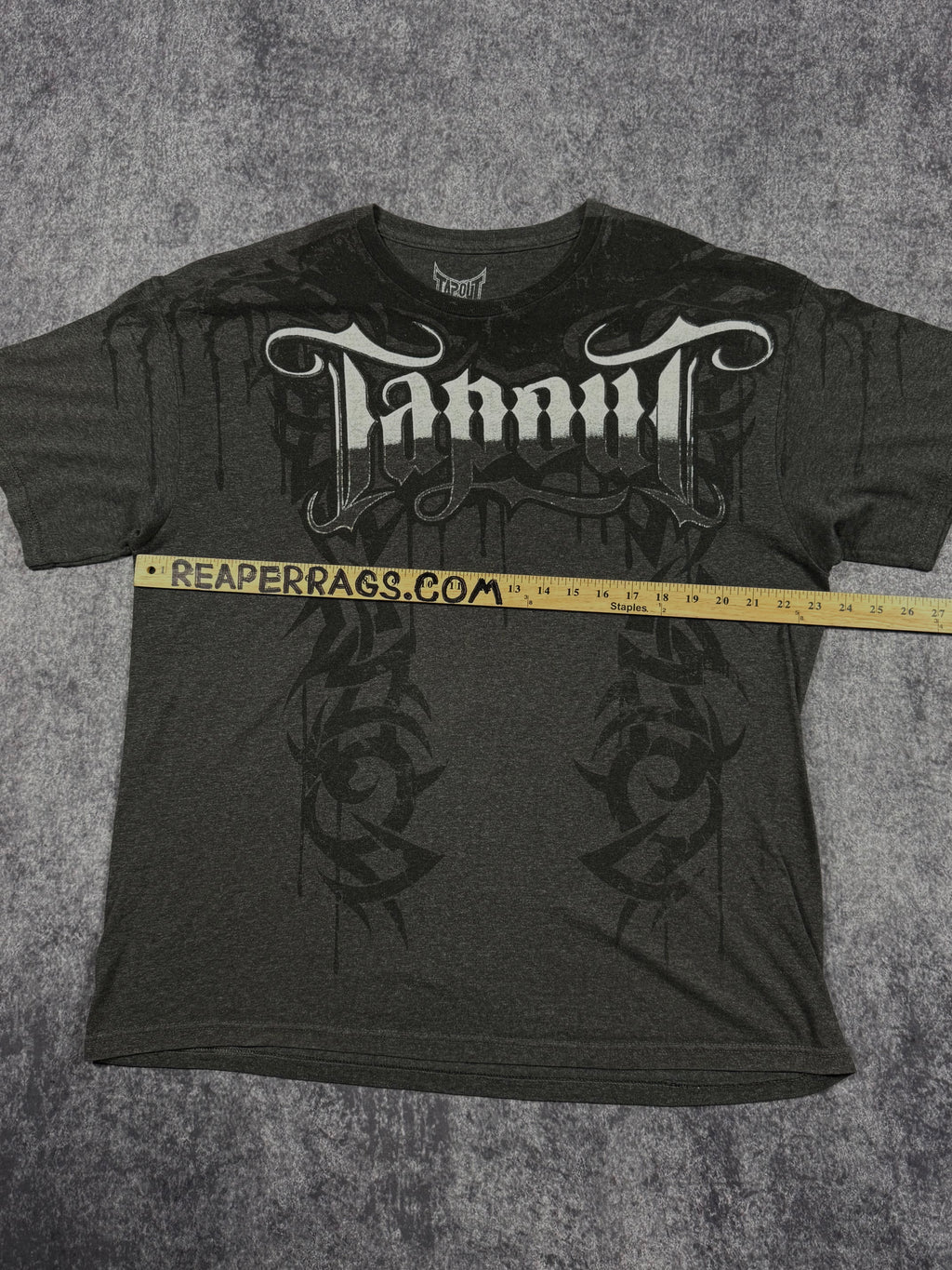 (rare) 2000s tapout shirt (XL)
