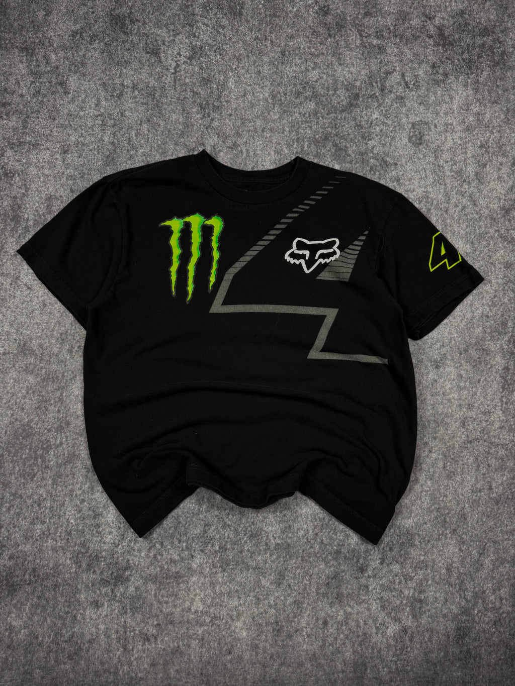 (rare) 2000s monster energy x fox racing shirt (M)
