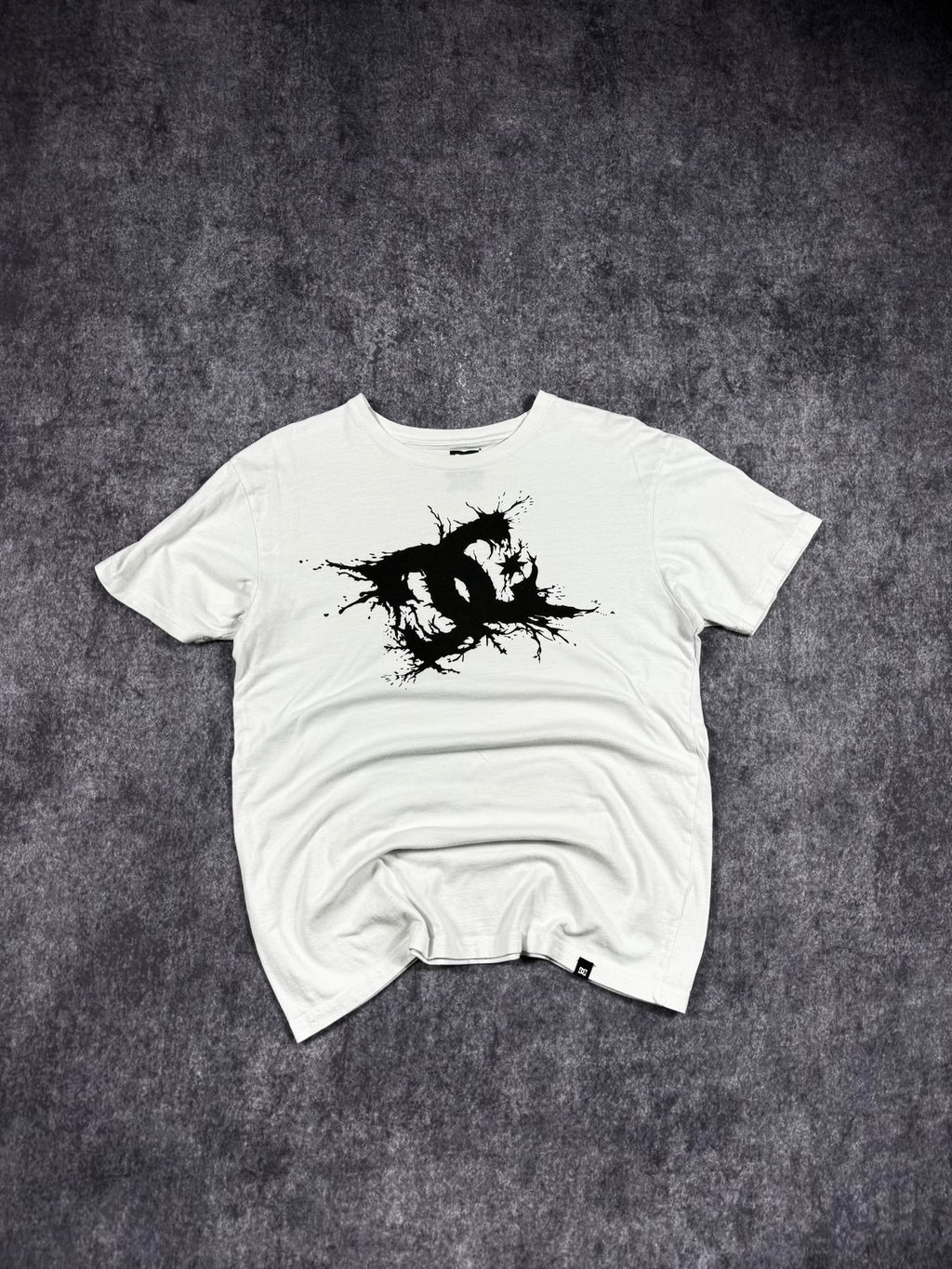 (RARE) 2000S DC SHOES SHIRT (S)