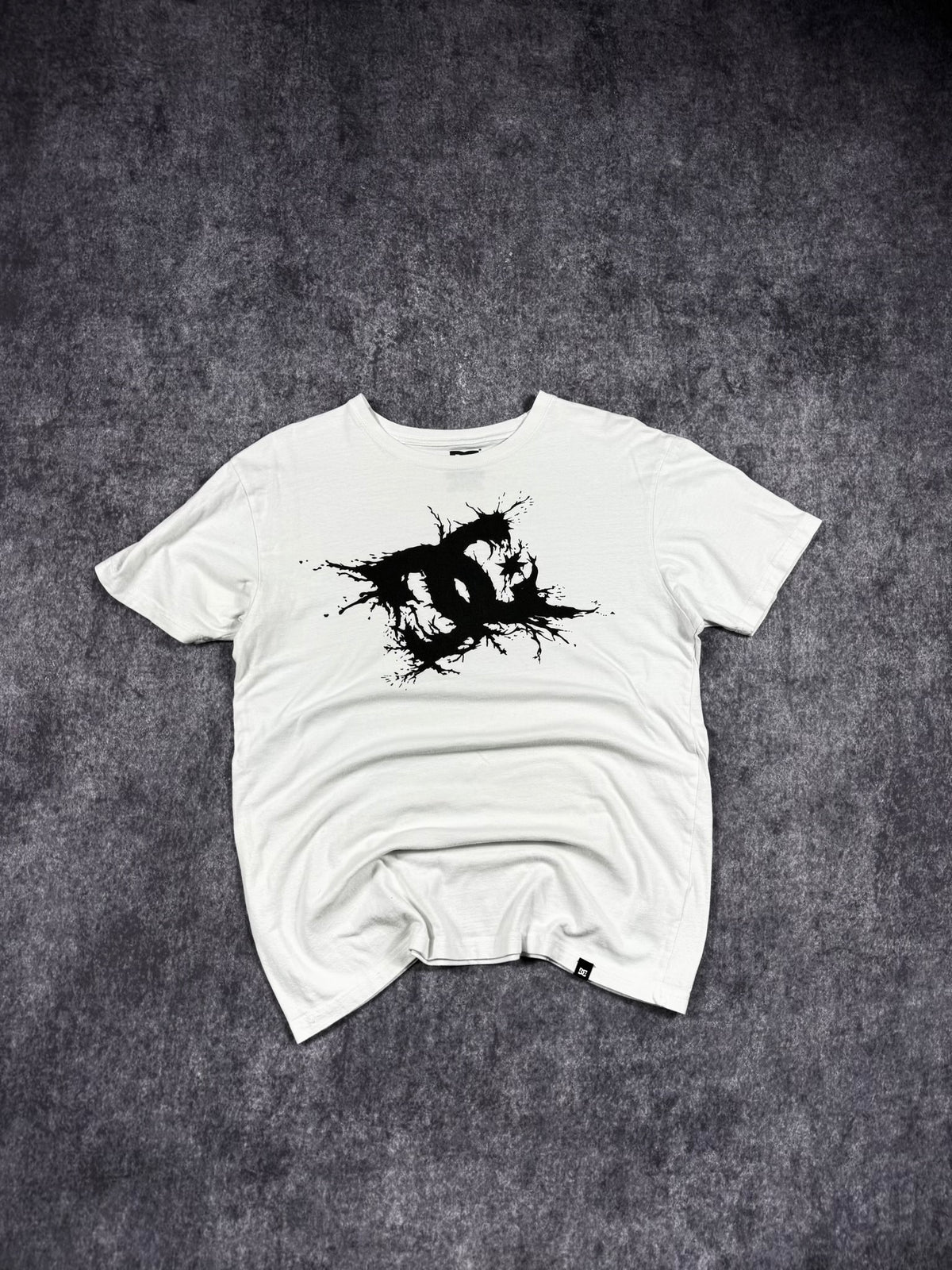 (RARE) 2000S DC SHOES SHIRT (S)