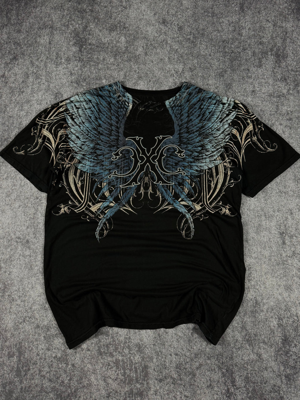 (rare) 2000s xtreme couture shirt (L)