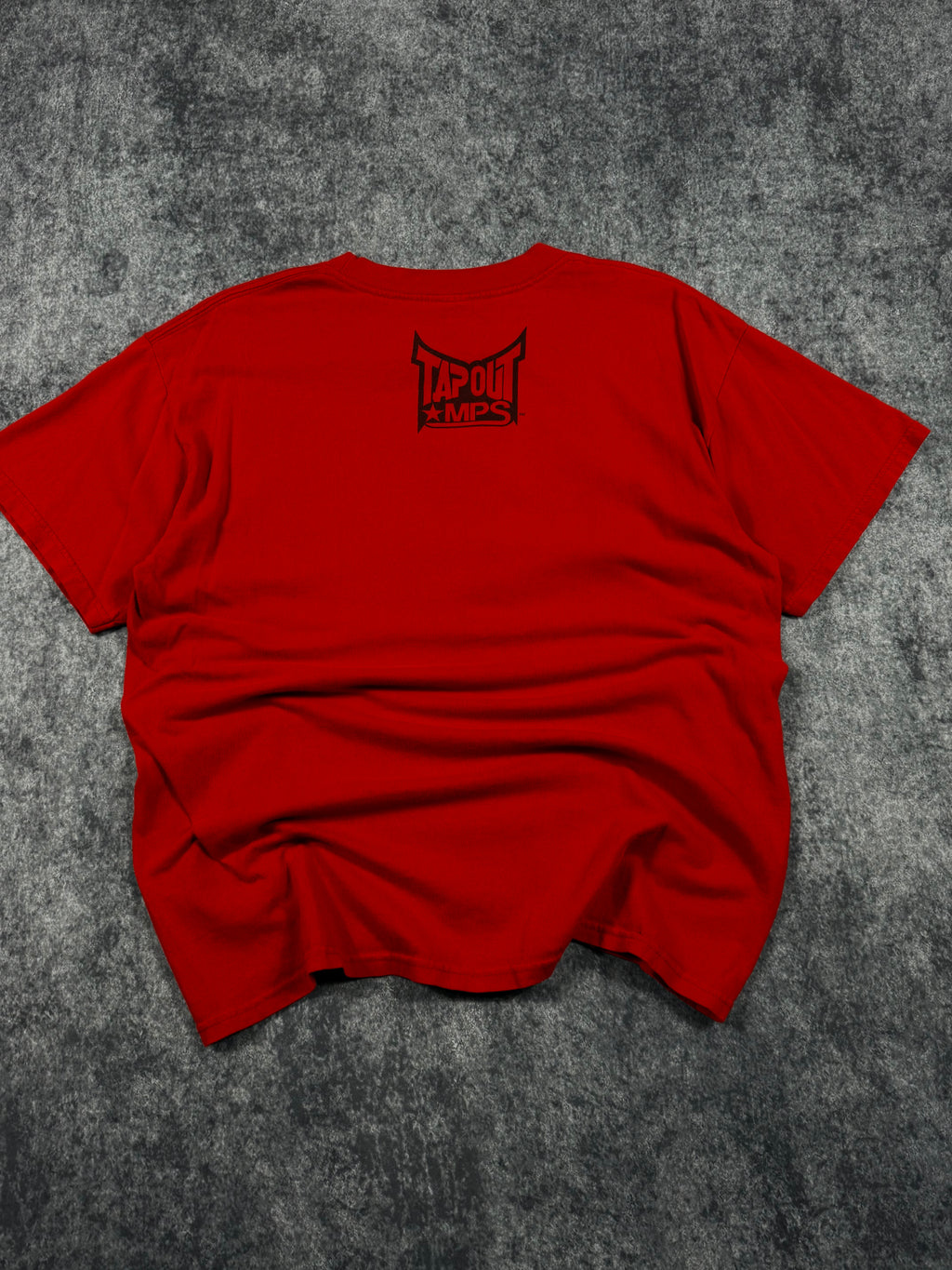 (rare) 2000s tapout shirt (L)