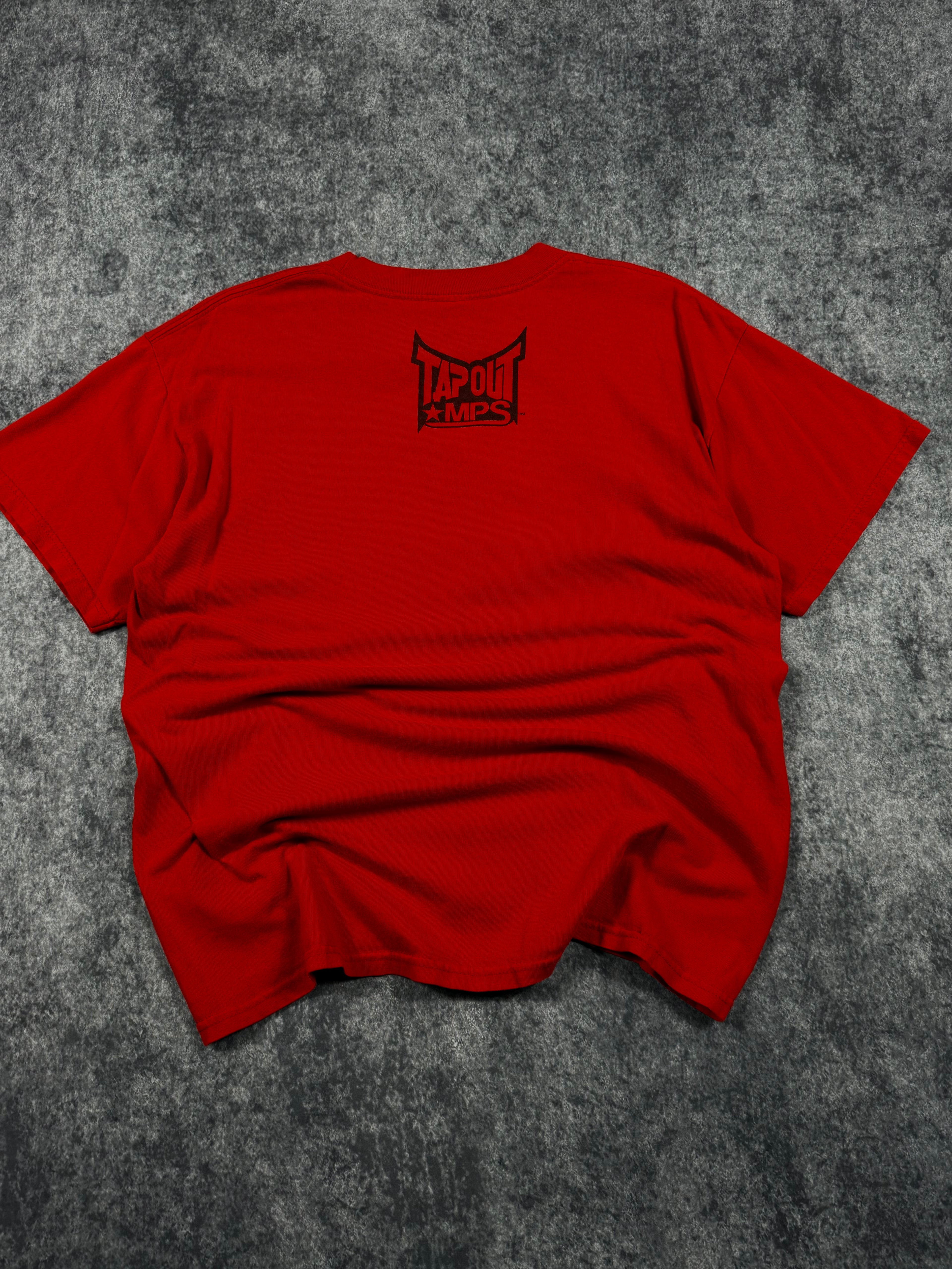 (rare) 2000s tapout shirt (L)