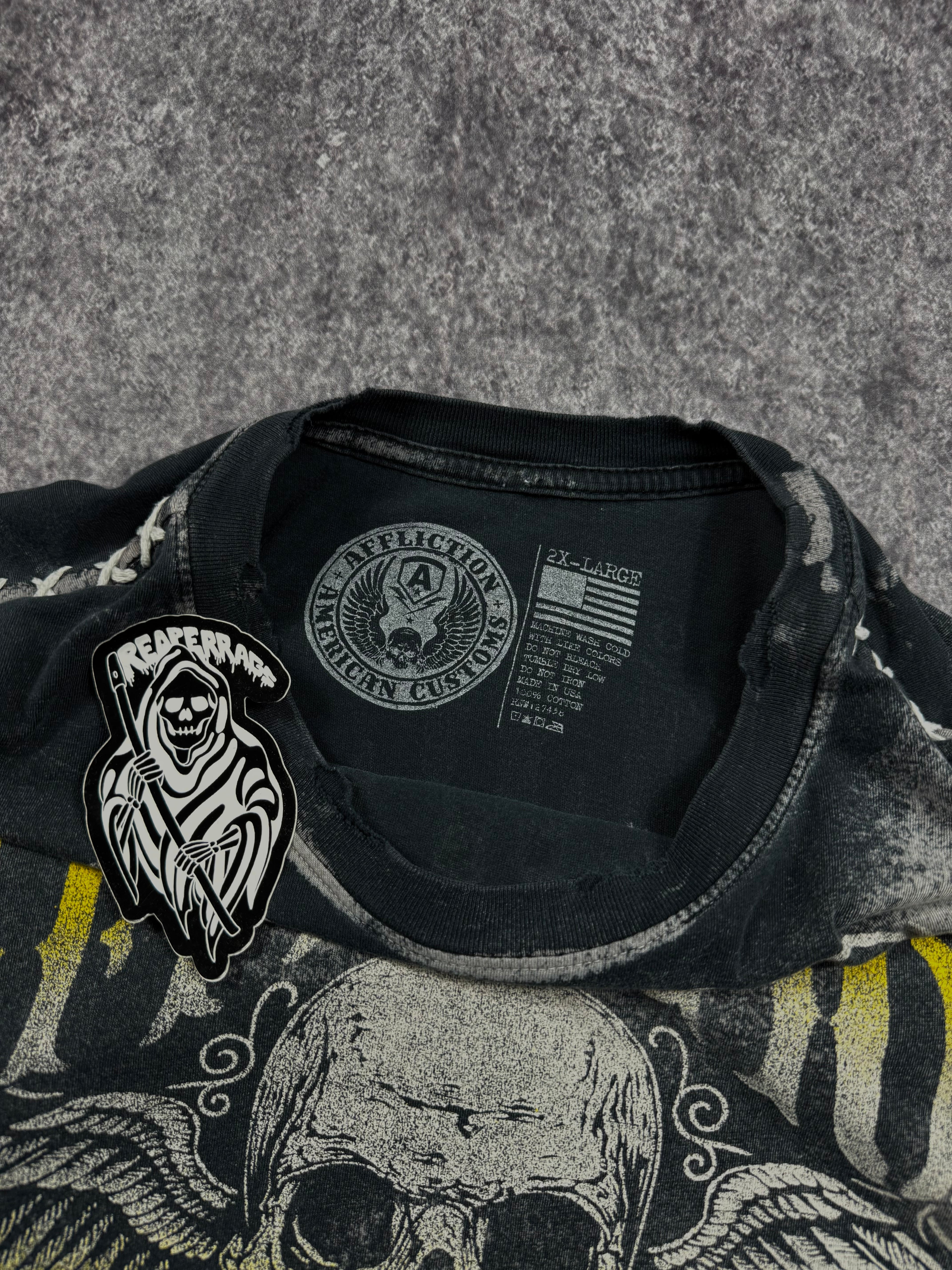 2000s affliction shirt (XL)