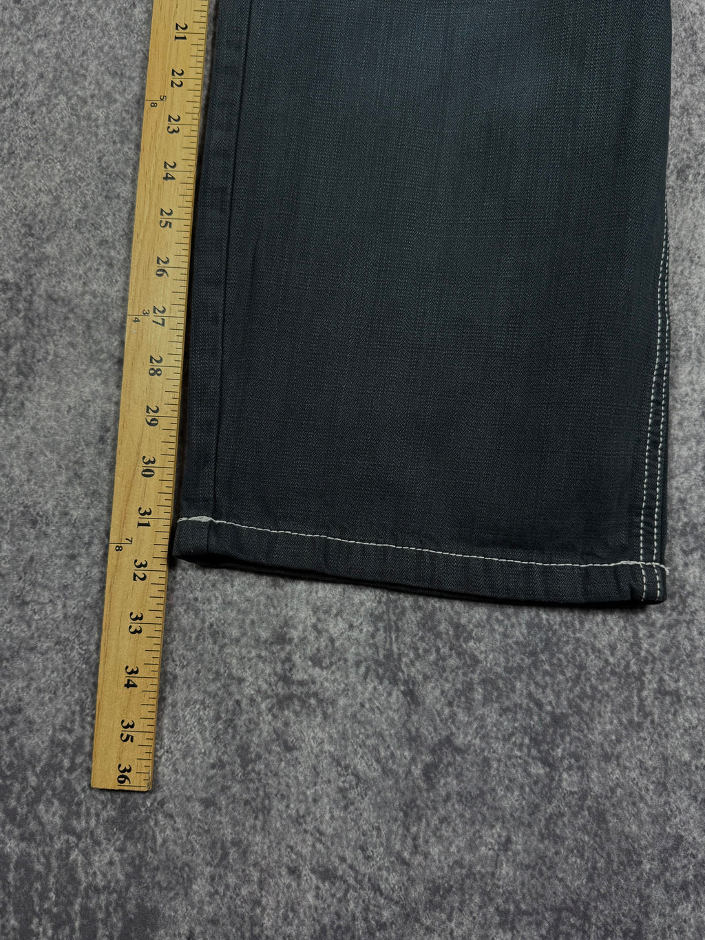 (rare) 2000s southpole jeans (40x32)
