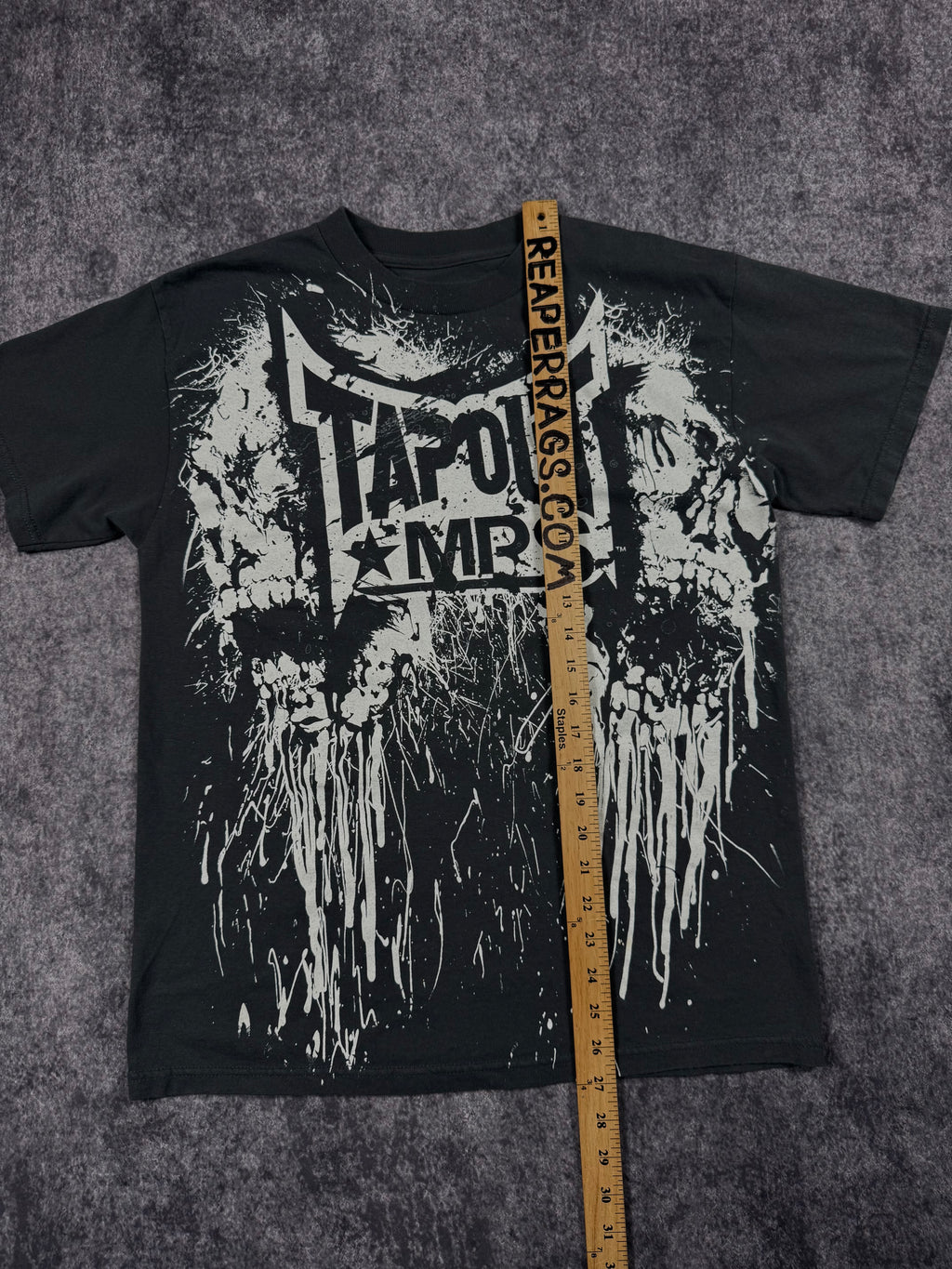 (rare) 2000s tapout shirt (M)