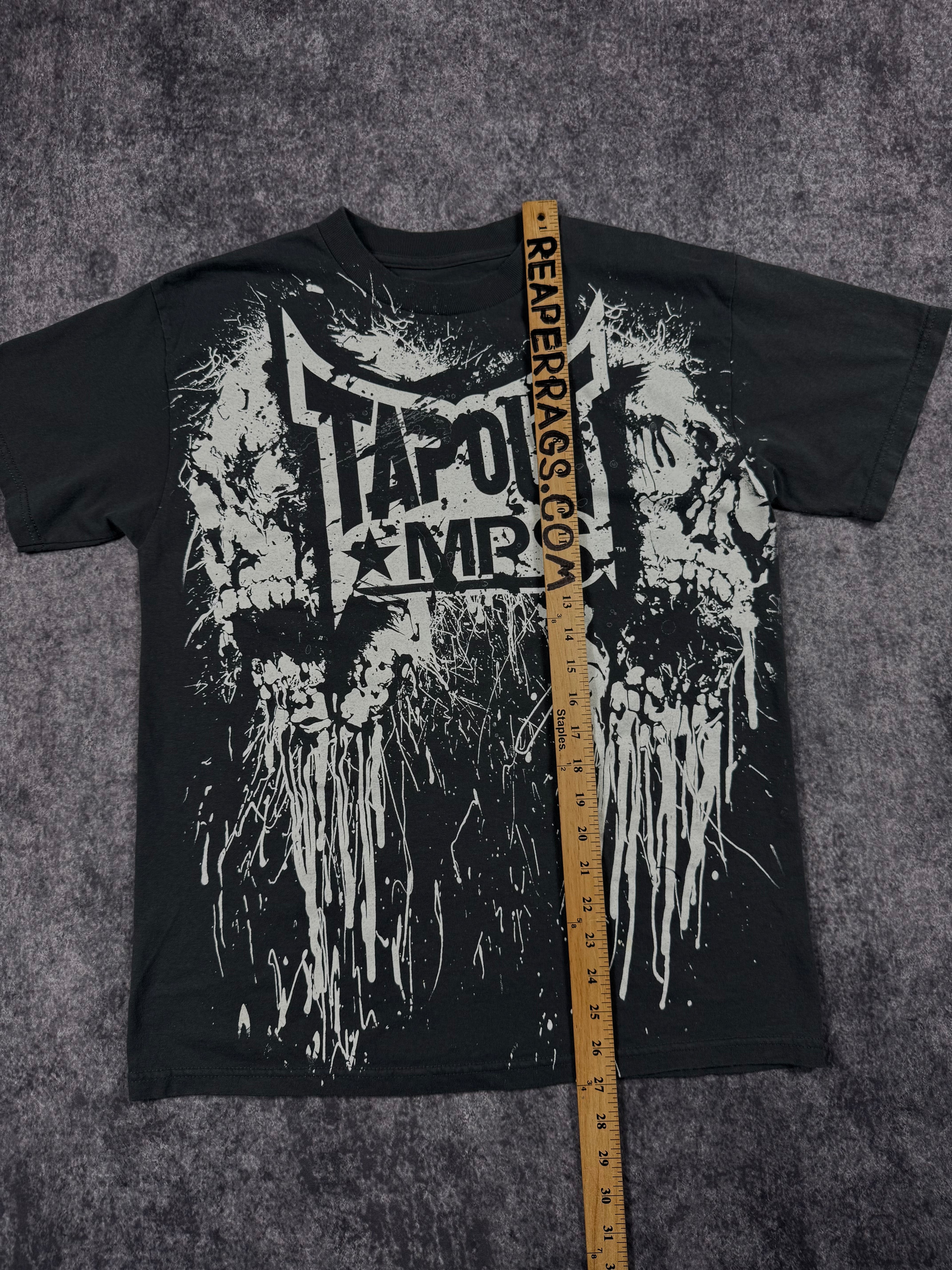 (rare) 2000s tapout shirt (M)
