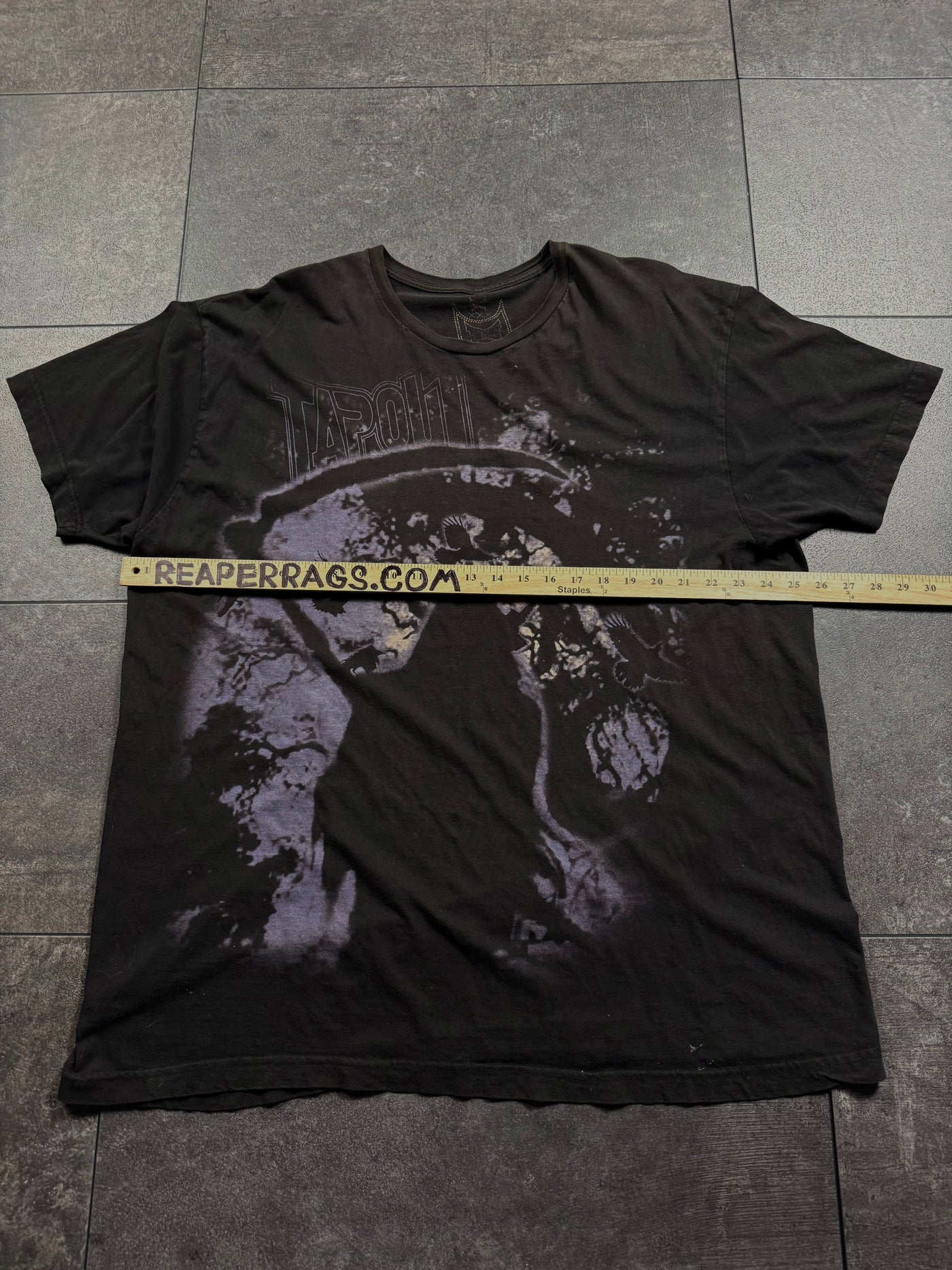 (rare) 2000s tapout x black shirt (XXL)