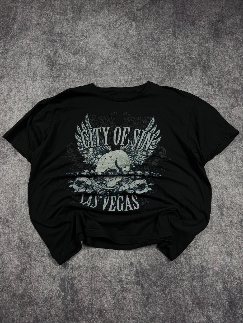 2000s city of sin shirt (XXL)