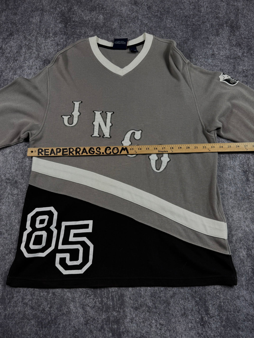 (rare) 2000s jnco jeans hockey jersey (XL)