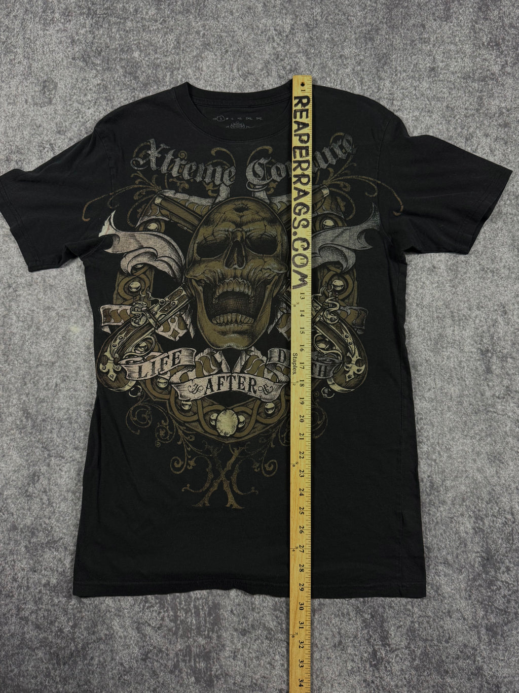 (rare) 2000s xtreme couture shirt (S)