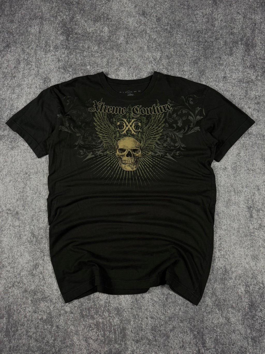 (rare) 2000s xtreme couture shirt (L)