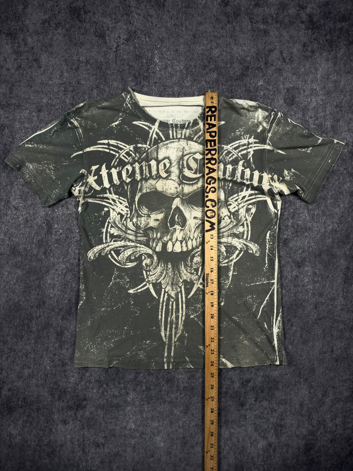 (RARE) 2000s XTREME COUTURE SHIRT (S)