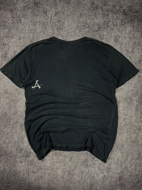 (rare) 2000s affliction shirt (L)