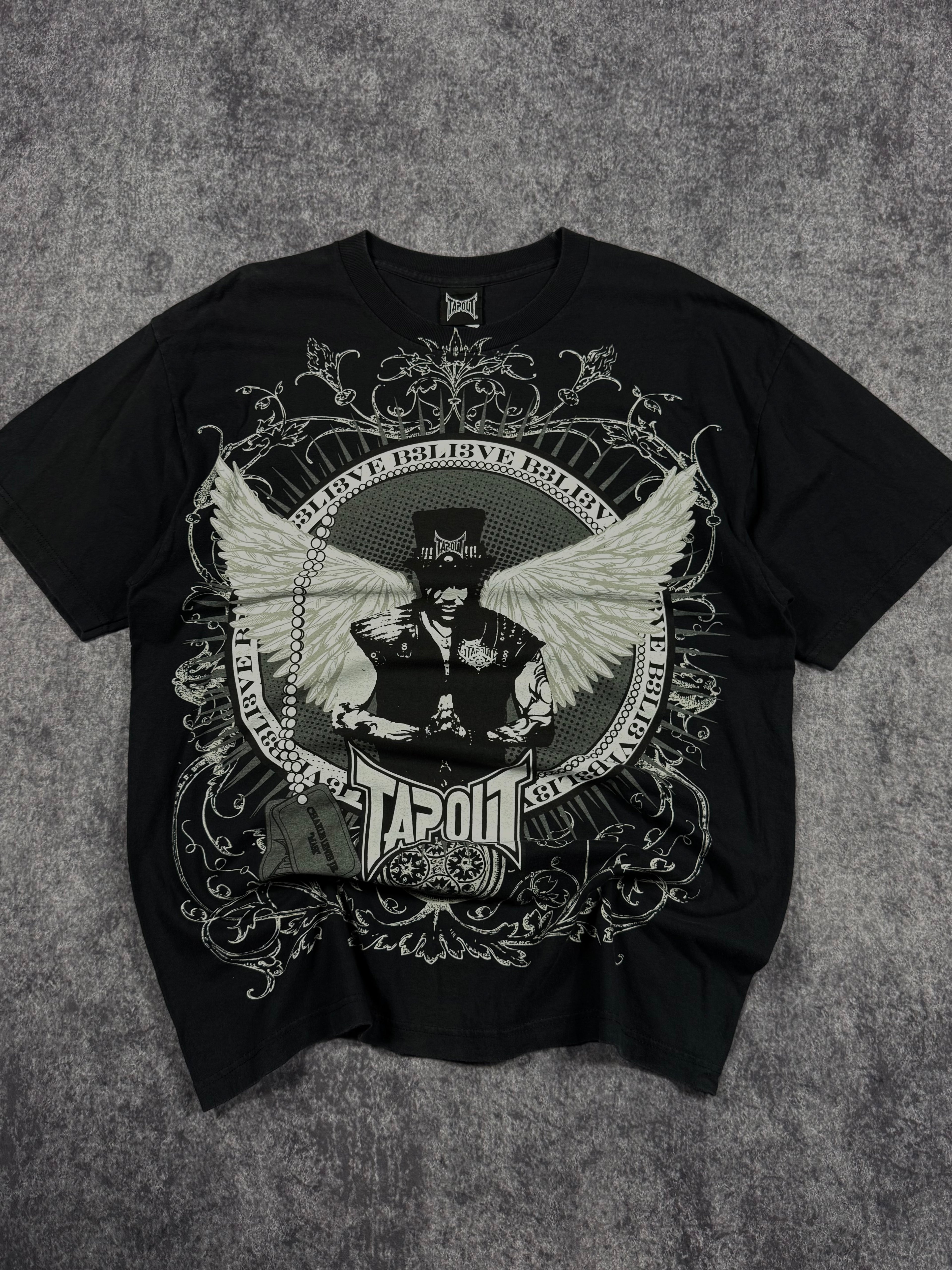 2000s tapout shirt (XL)
