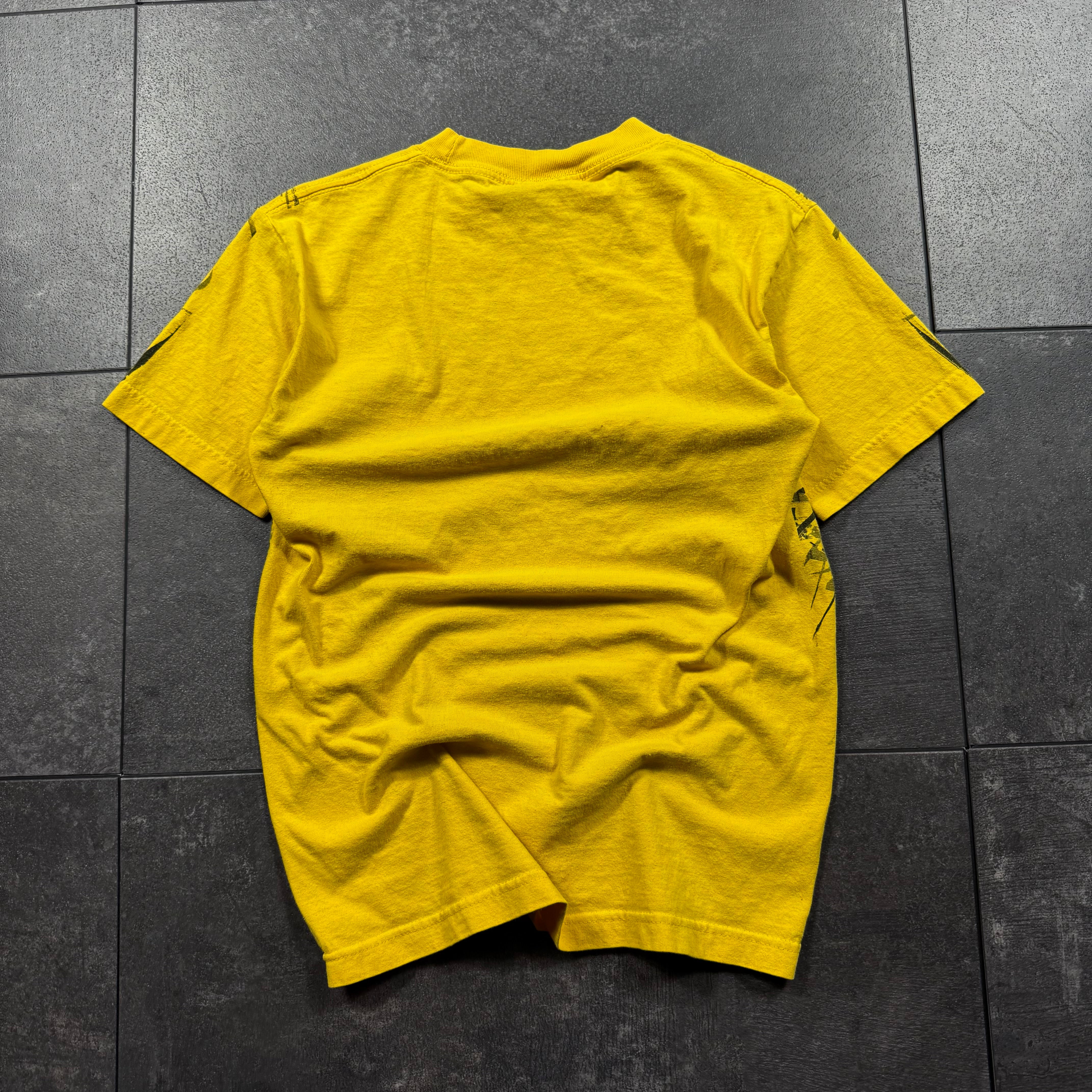 (rare) 2000s Tapout Shirt (XS)