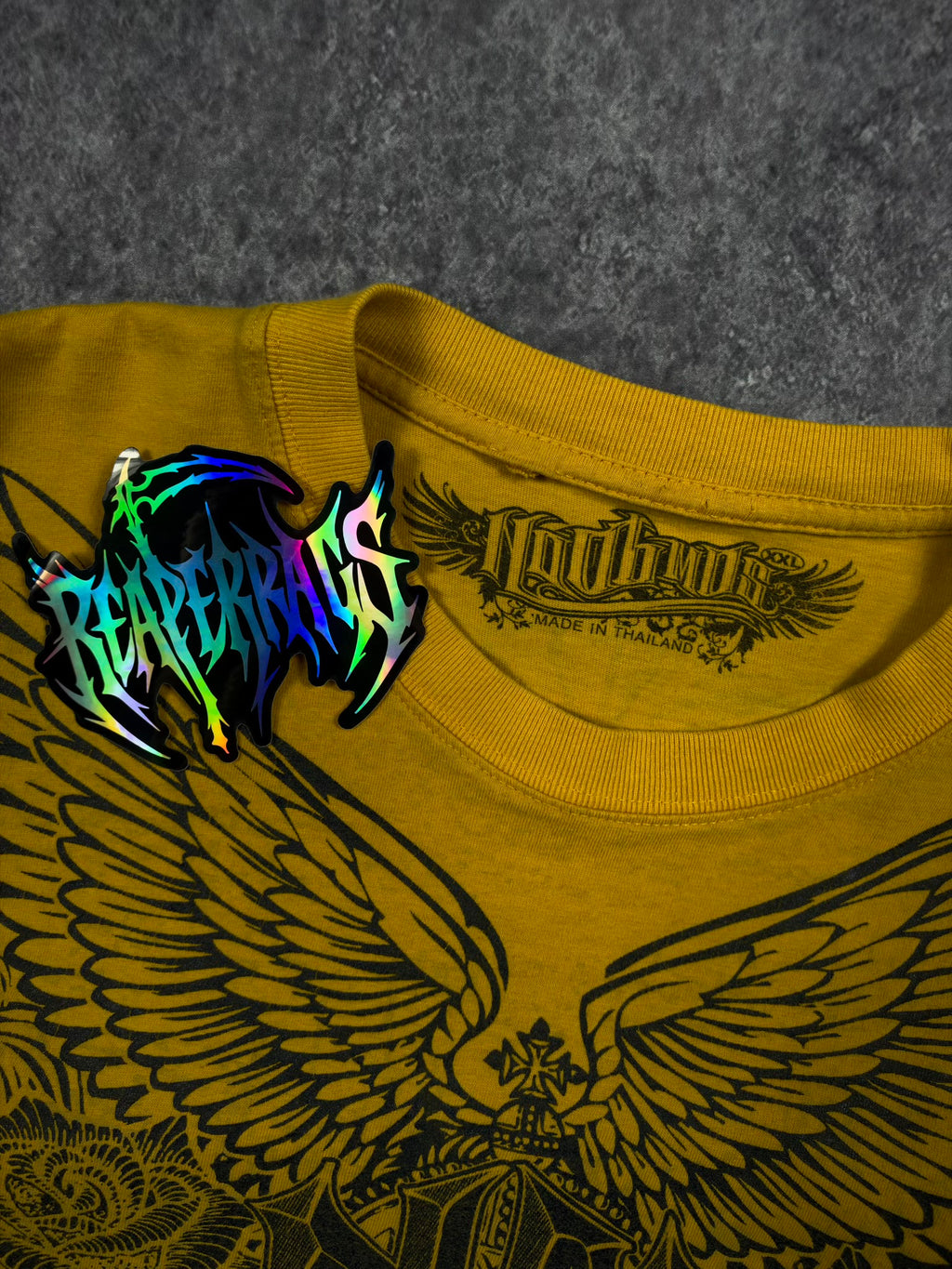 (RARE) 2000s CHROME WINGED SKULL SHIRT (XL)