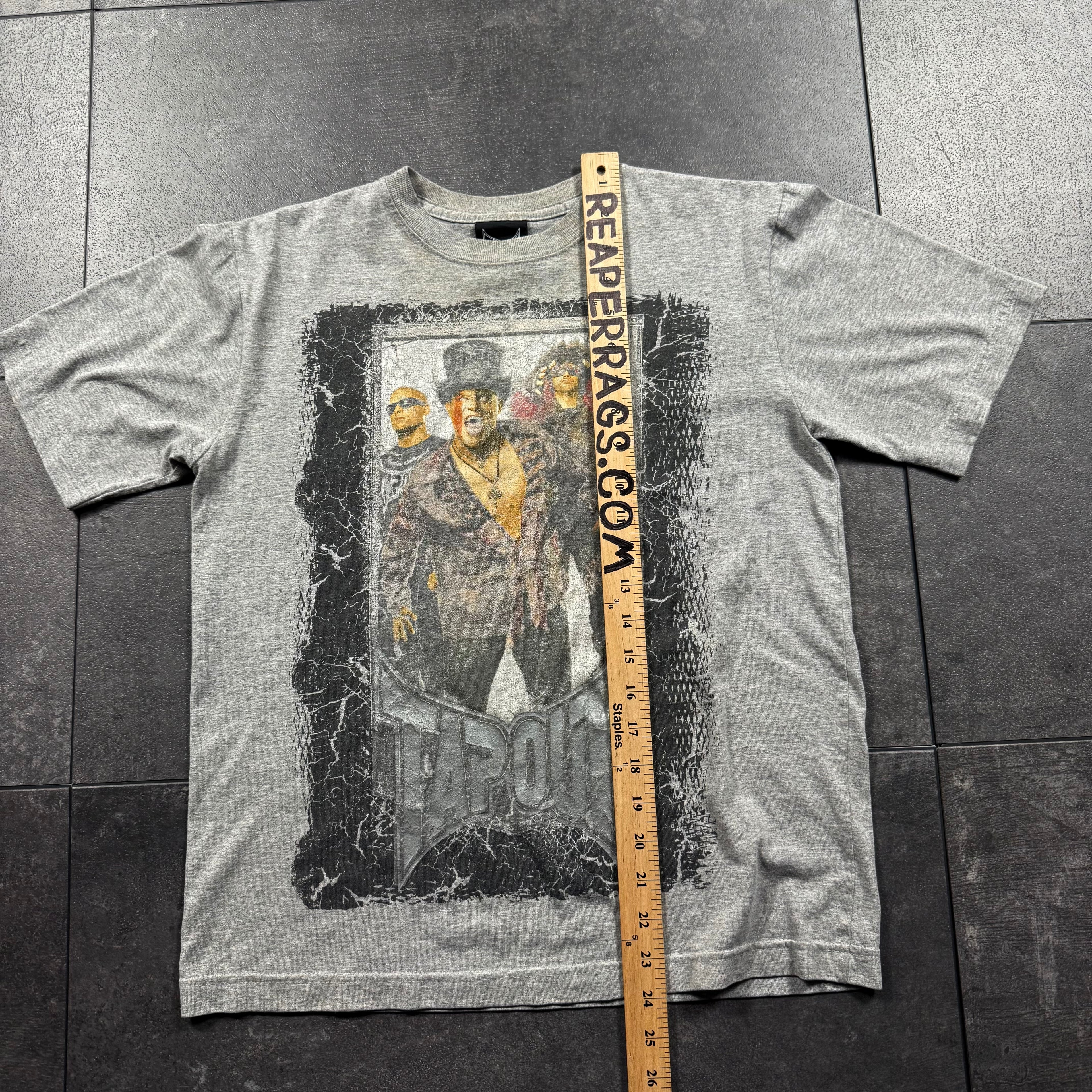 2000s Tapout Shirt (S)