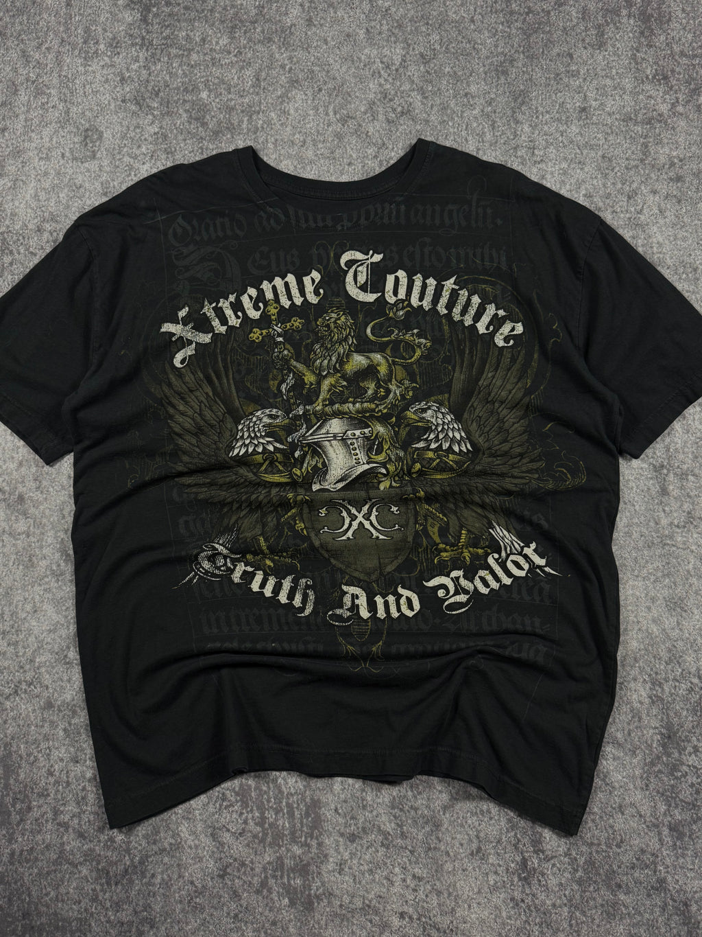 2000s xtreme couture shirt (XL)