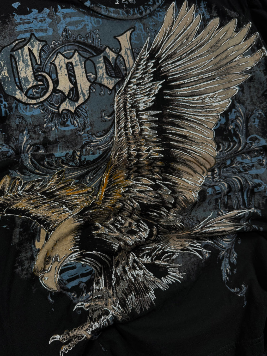 (rare) 2000s winged chrome shirt (L)