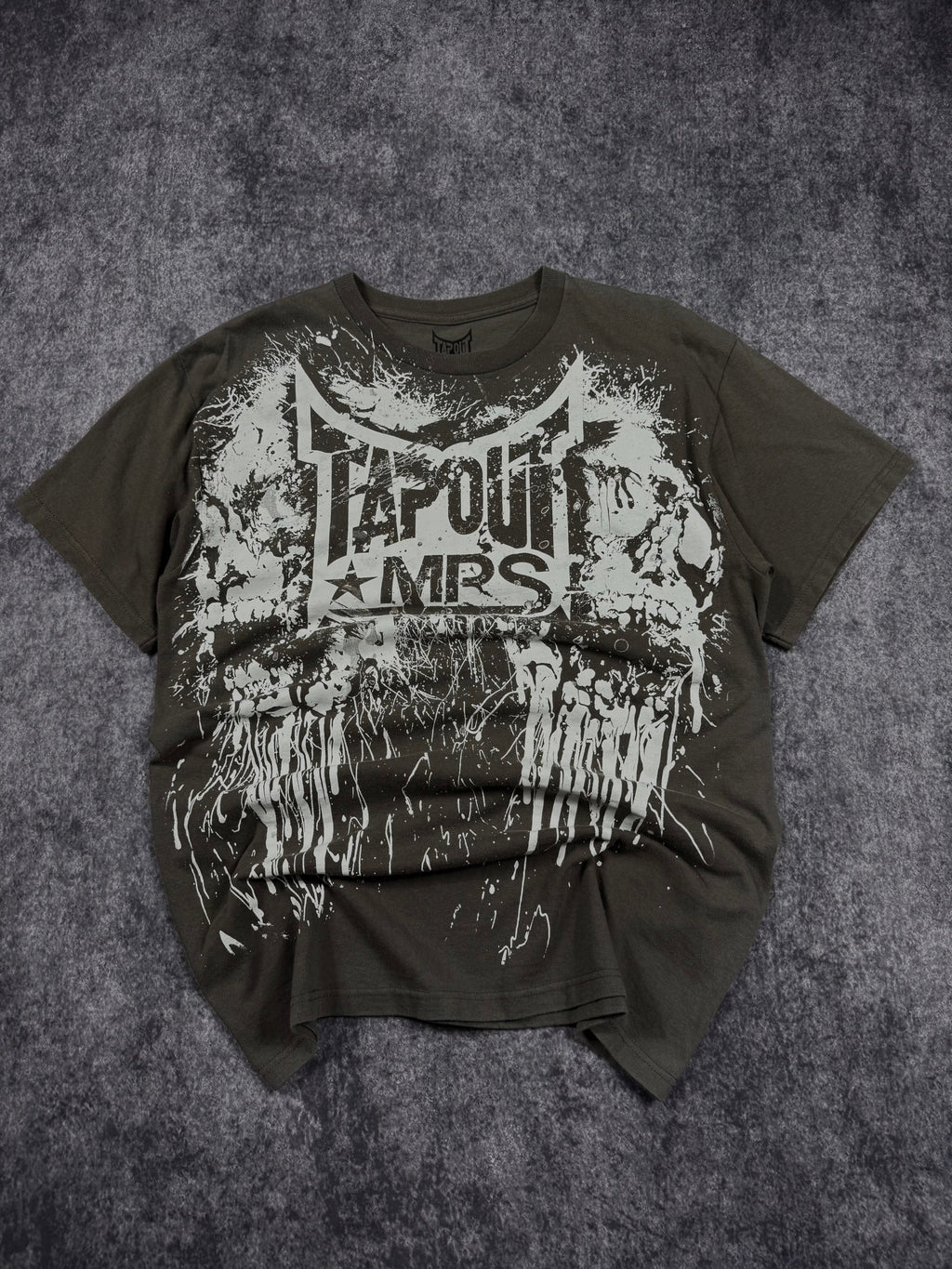 (rare) 2000s tapout shirt (M)