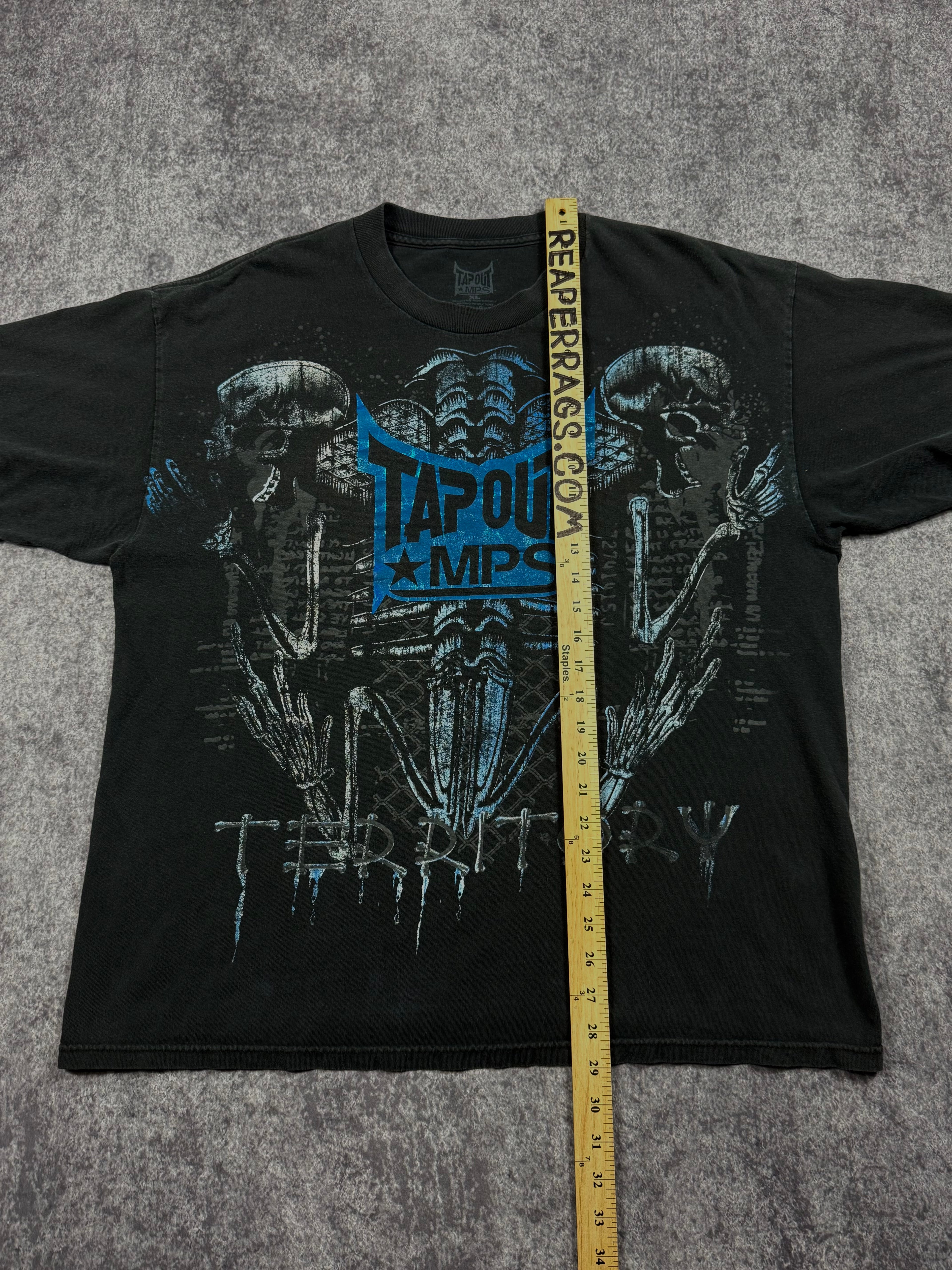 (rare) 2000s tapout chrome shirt (XL)