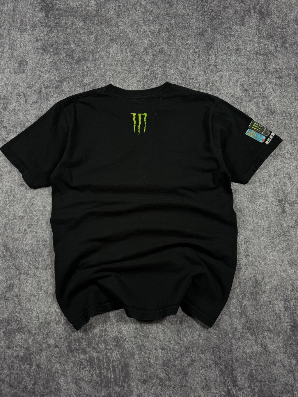 (rare) 2000s monster energy shirt (S)