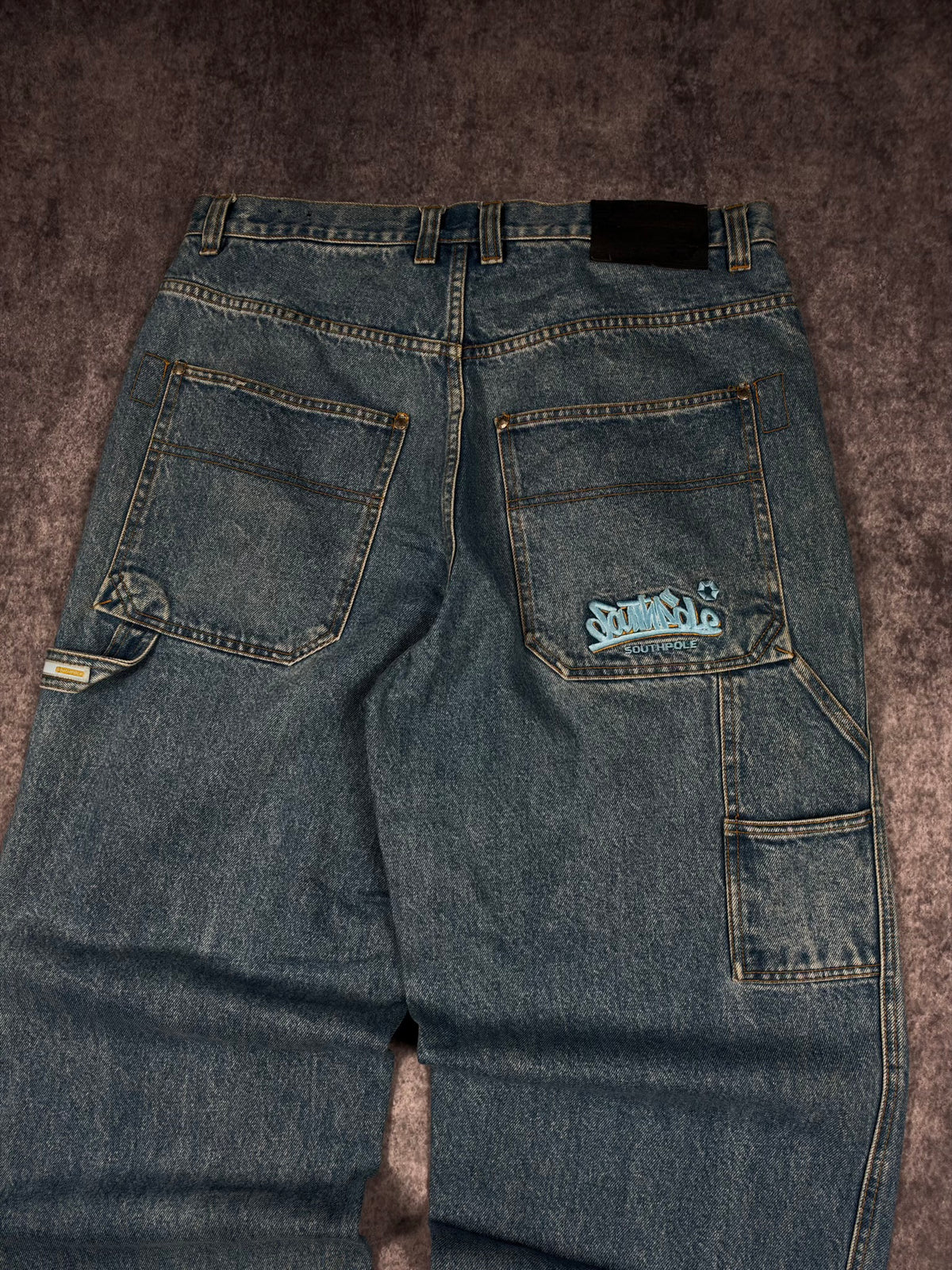 (GRAIL) 2000s EMBROIDERED SOUTHPOLE JEANS (36x29)