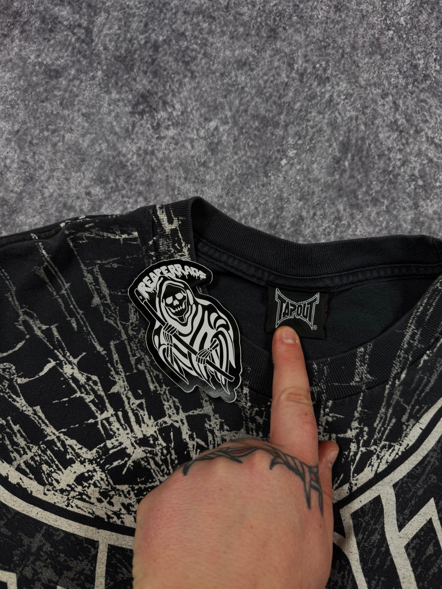 (rare) 2000s tapout shirt (L)