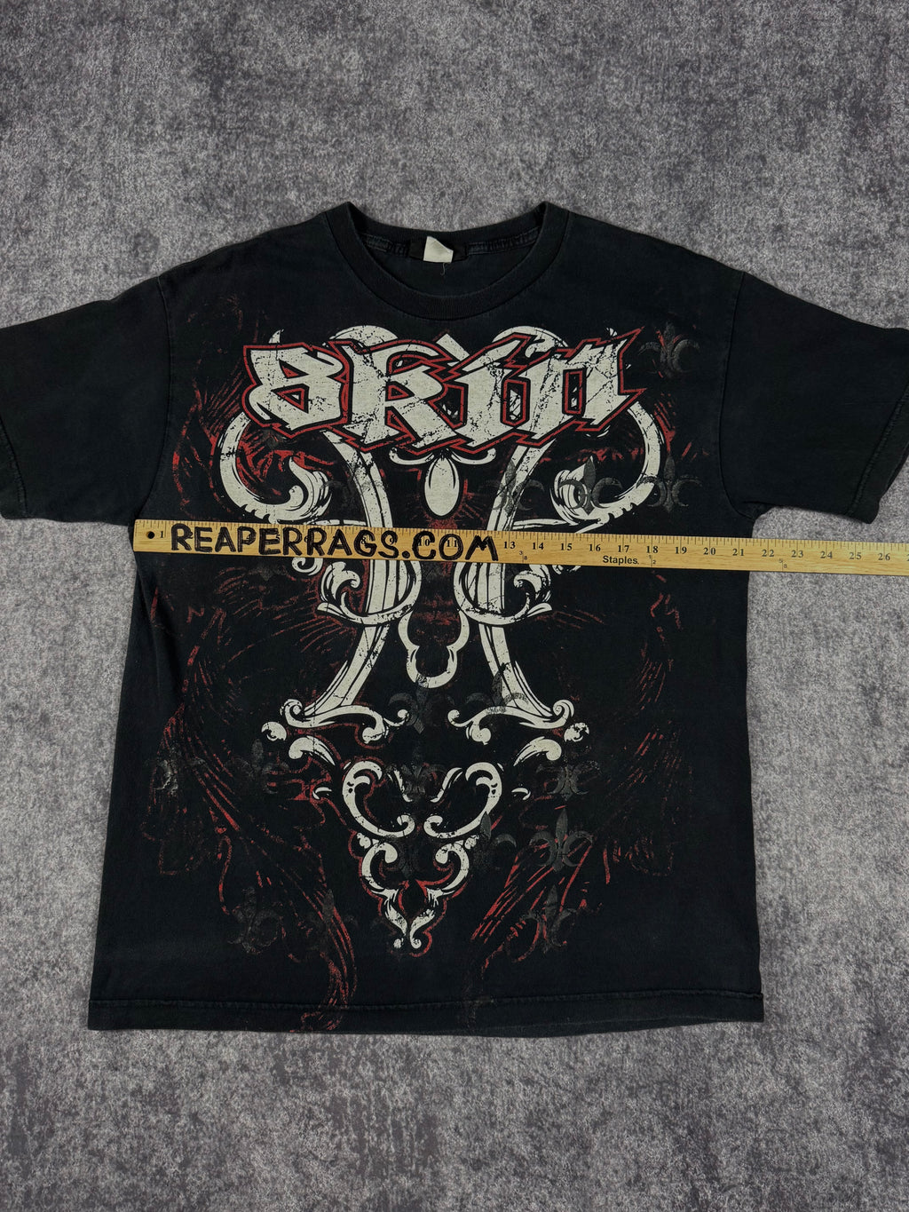 (rare) 2000s skin industries shirt (L)