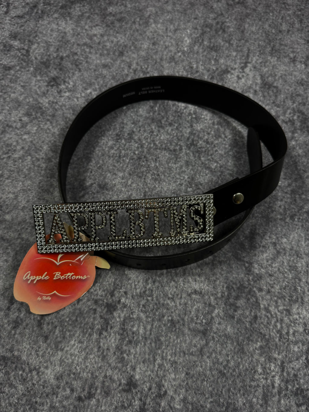 (rare) deadstock 2000s apple bottoms rhinestone belt (belt included)