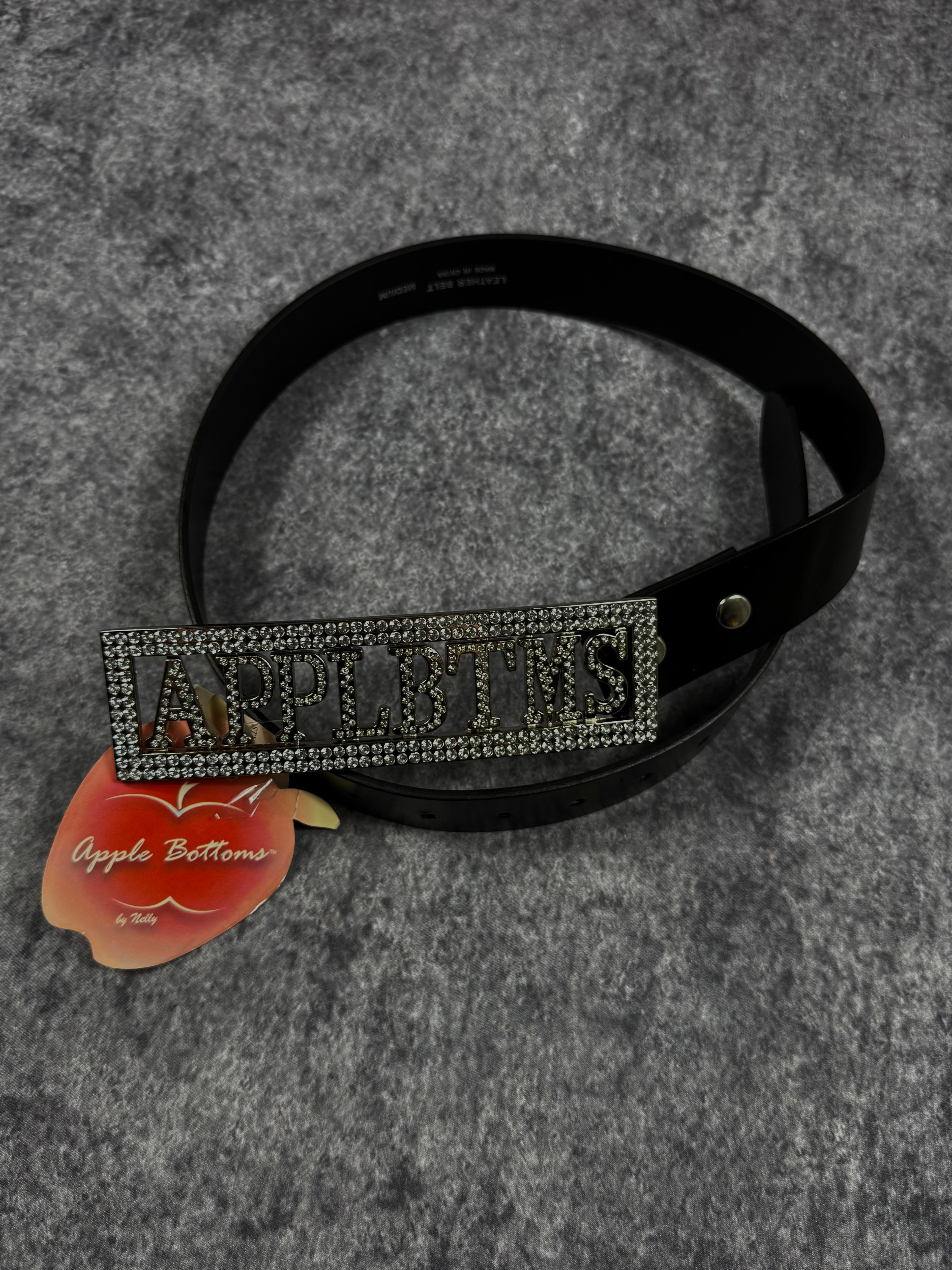 (rare) deadstock 2000s apple bottoms rhinestone belt (belt included)