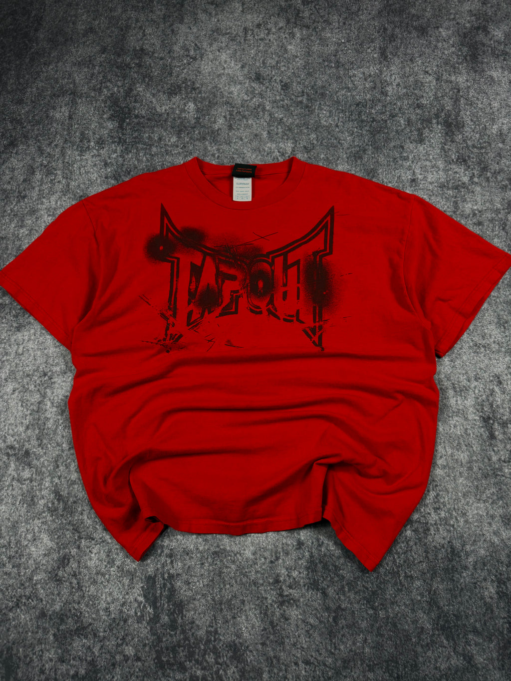2000s tapout shirt (L)