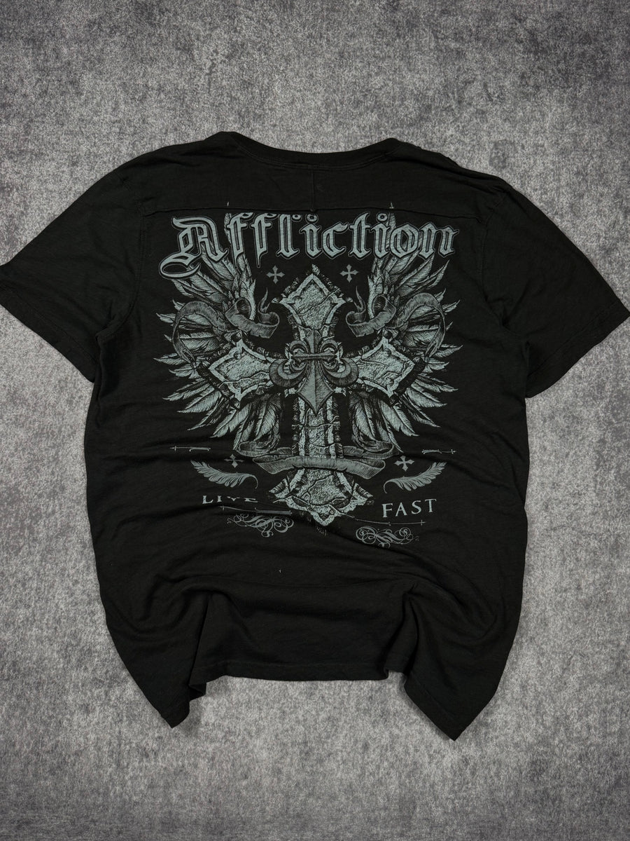 2000s affliction shirt (L)