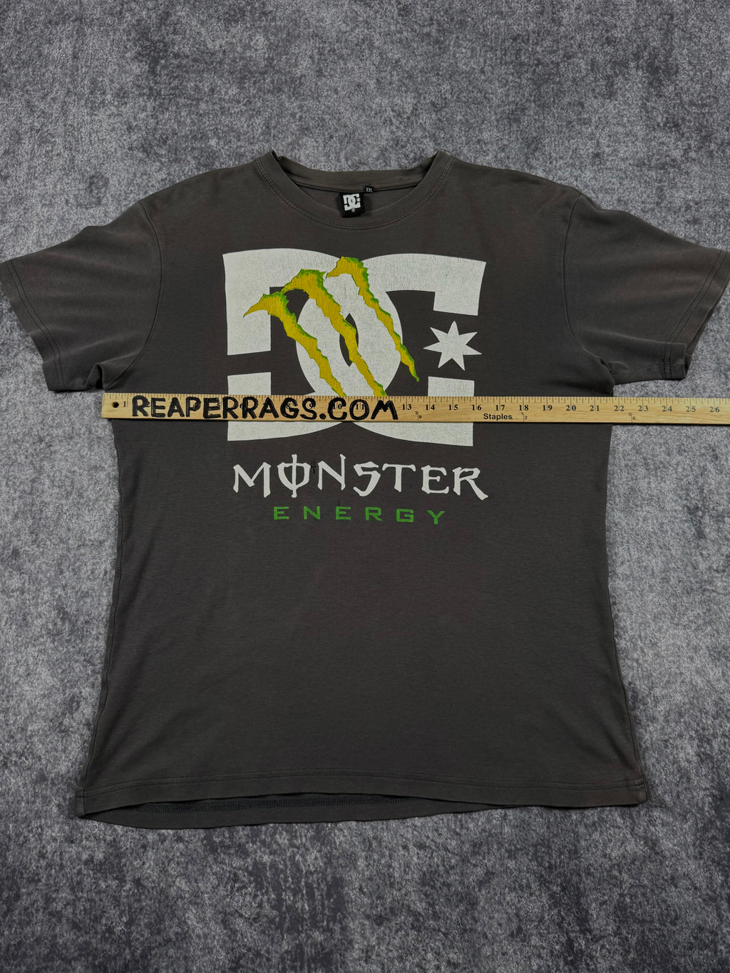 (rare) 2000s monster energy x dc shoes shirt (L)