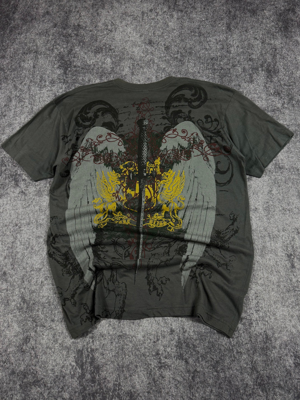 2000s winged shirt (L)