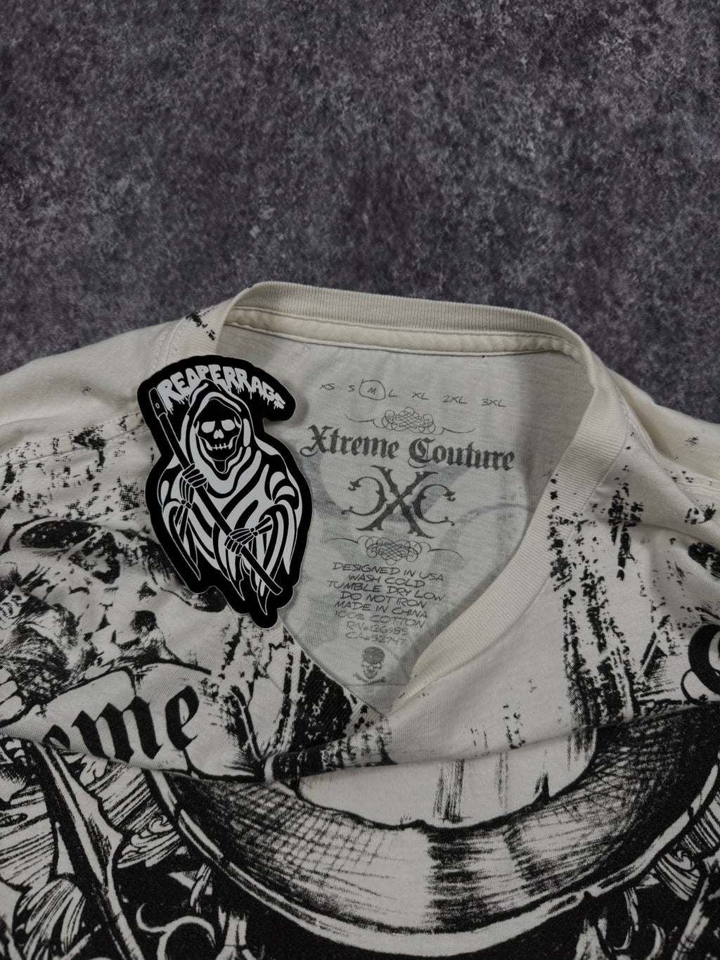 (rare) 2000s xtreme couture shirt (M)