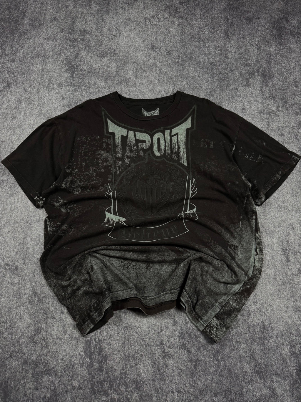 (rare) 2000s tapout signature series shirt (XL)