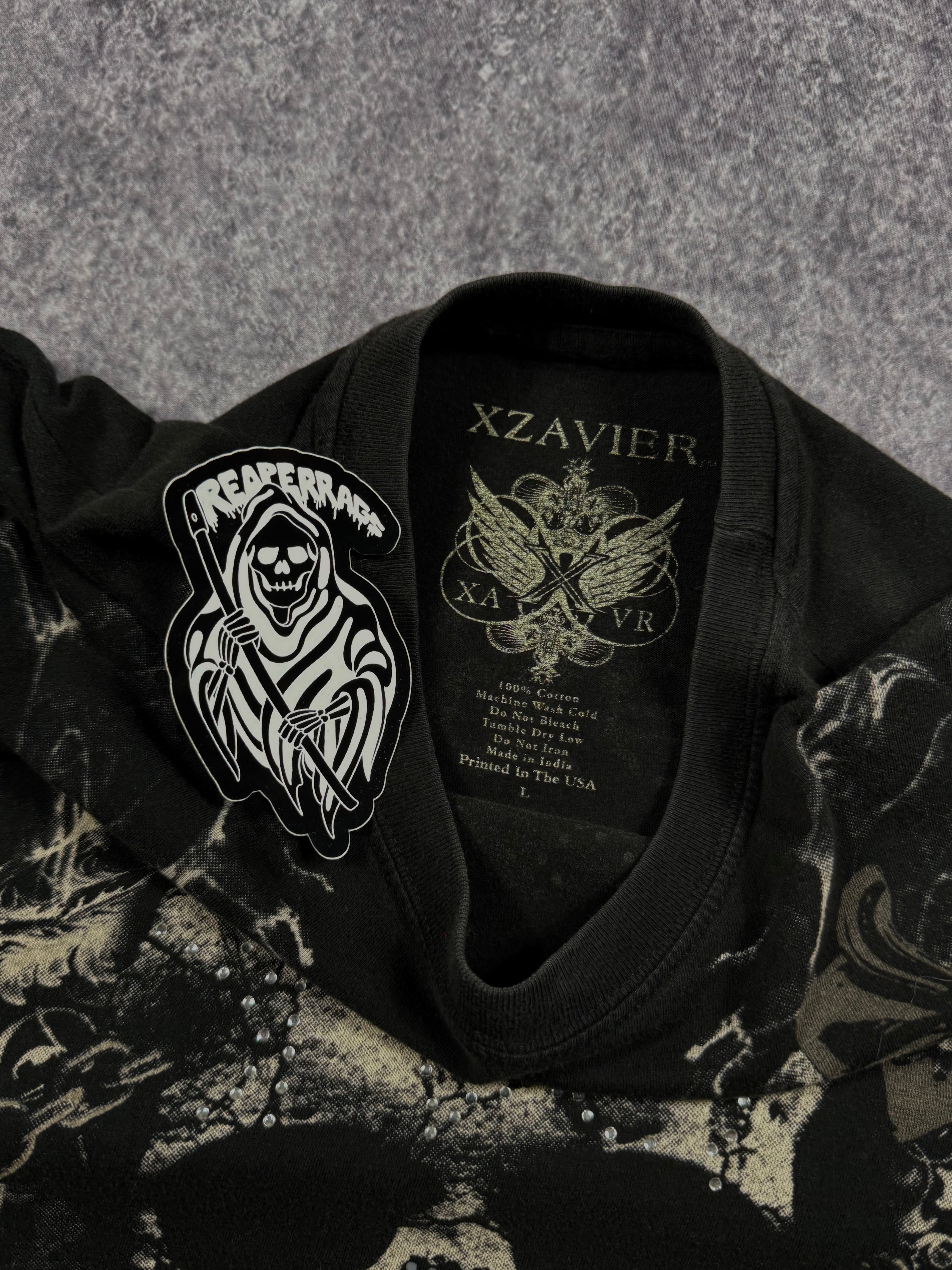 (rare) 2000s xzavier rhinestone shirt (L)