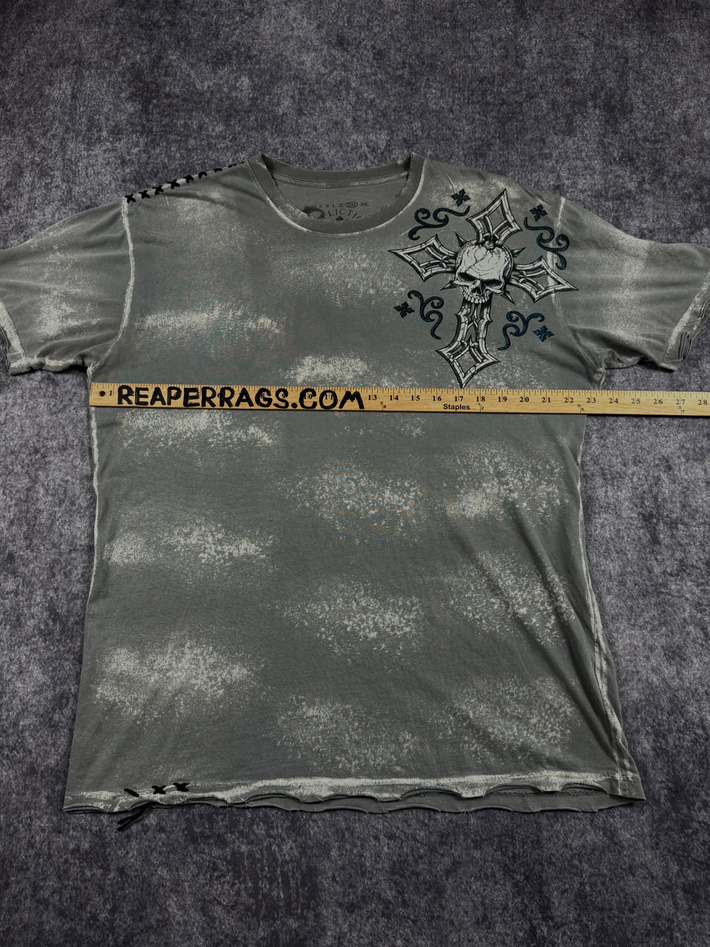 (rare) 2000s affliction chrome shirt (XL)