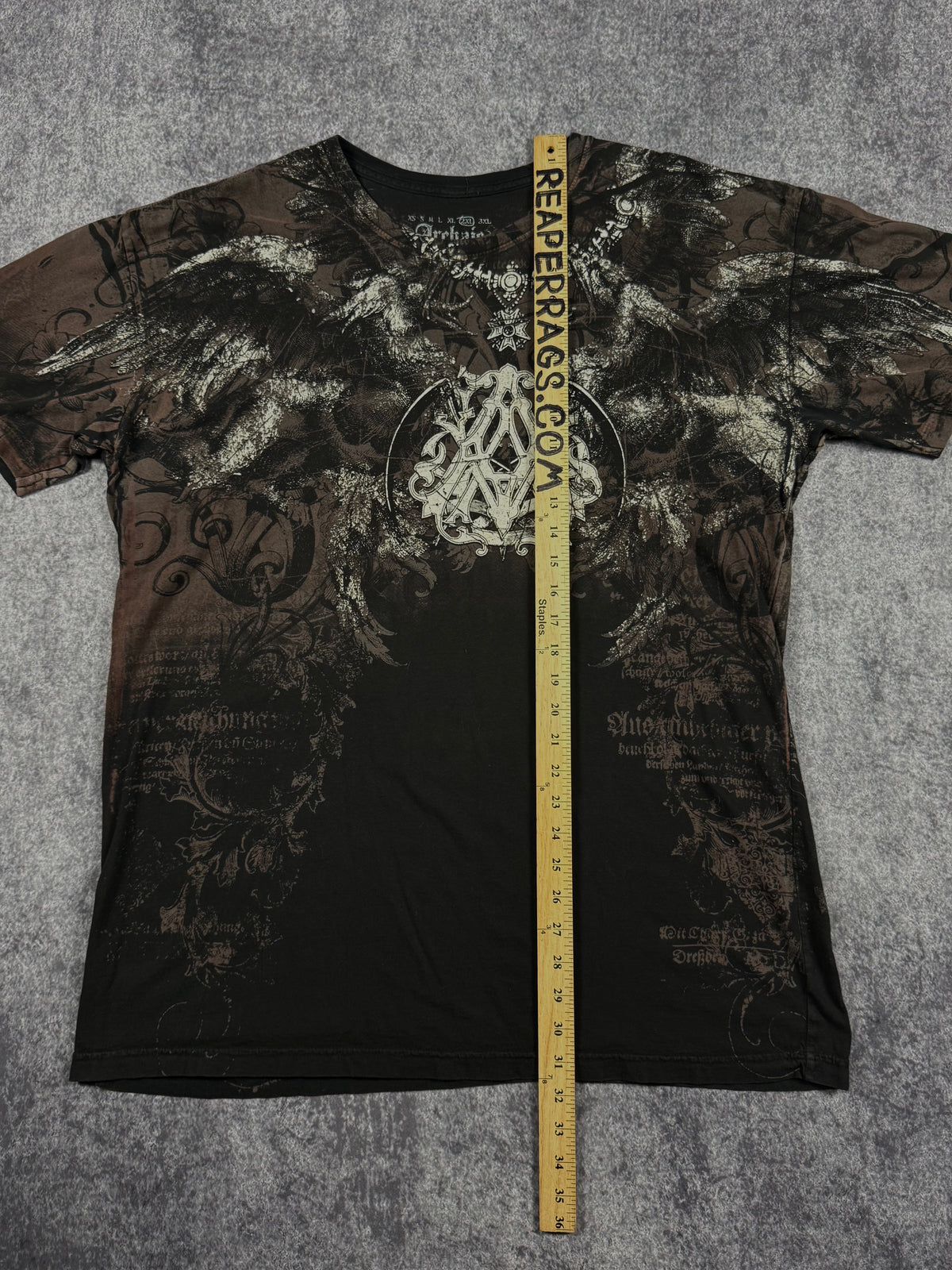 (rare) 2000s archaic x affliction shirt (XL)