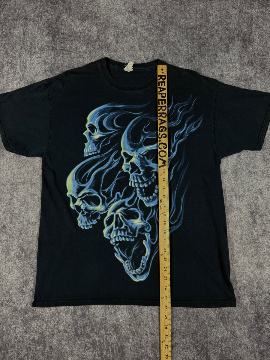 2000s flaming skull shirt (L)