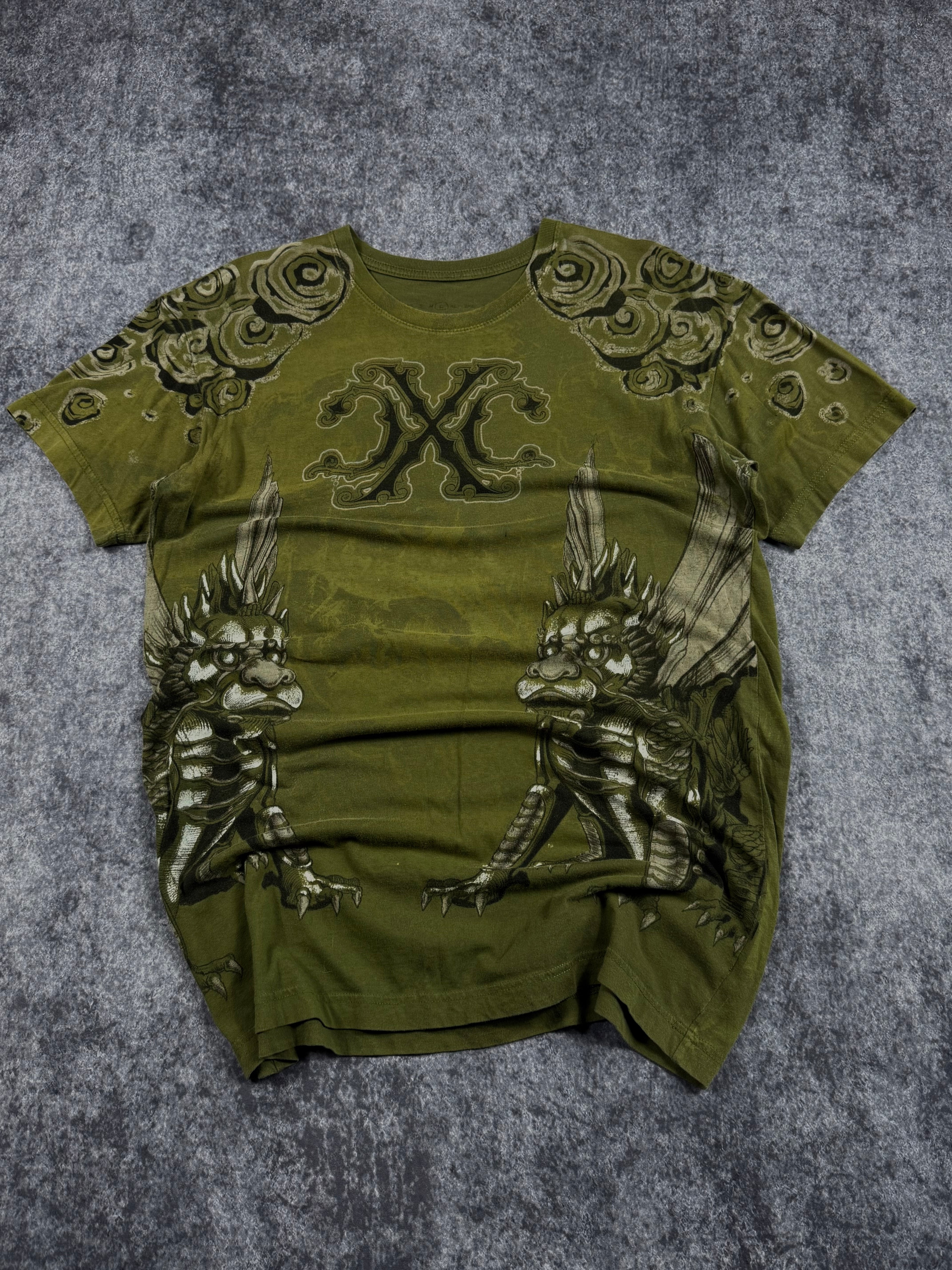 (rare) 2000s xtreme couture shirt (M)