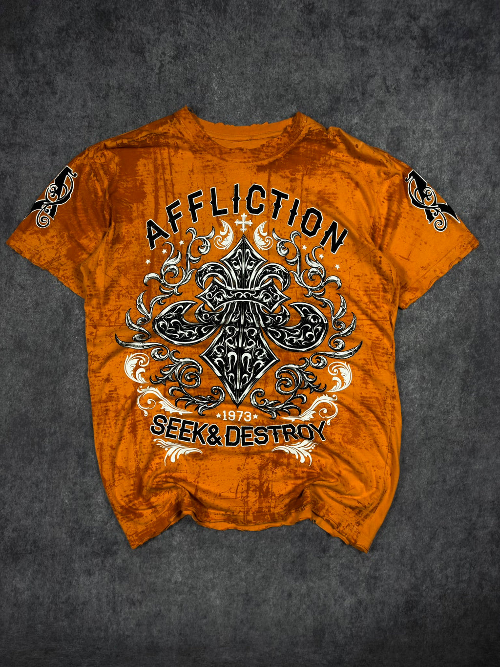 2000s AFFLICTION SHIRT (L)