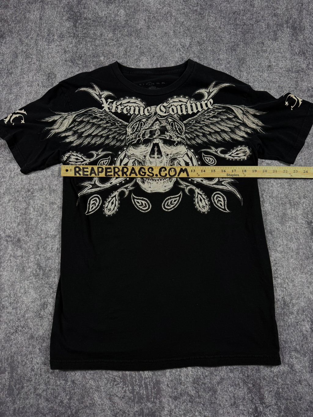 (rare) 2000s xtreme couture shirt (M)