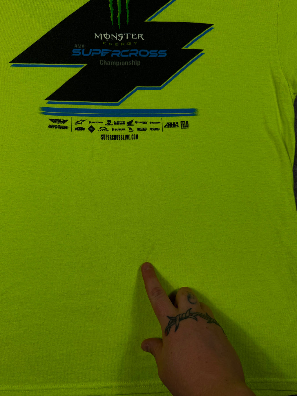 2000s monster energy shirt (L)